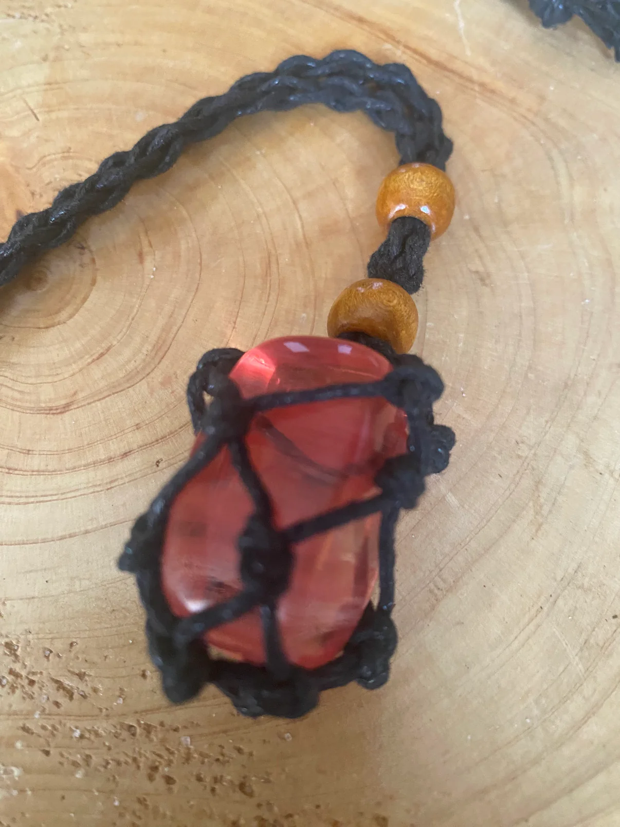 Colar Macramé Quartzo Cereja